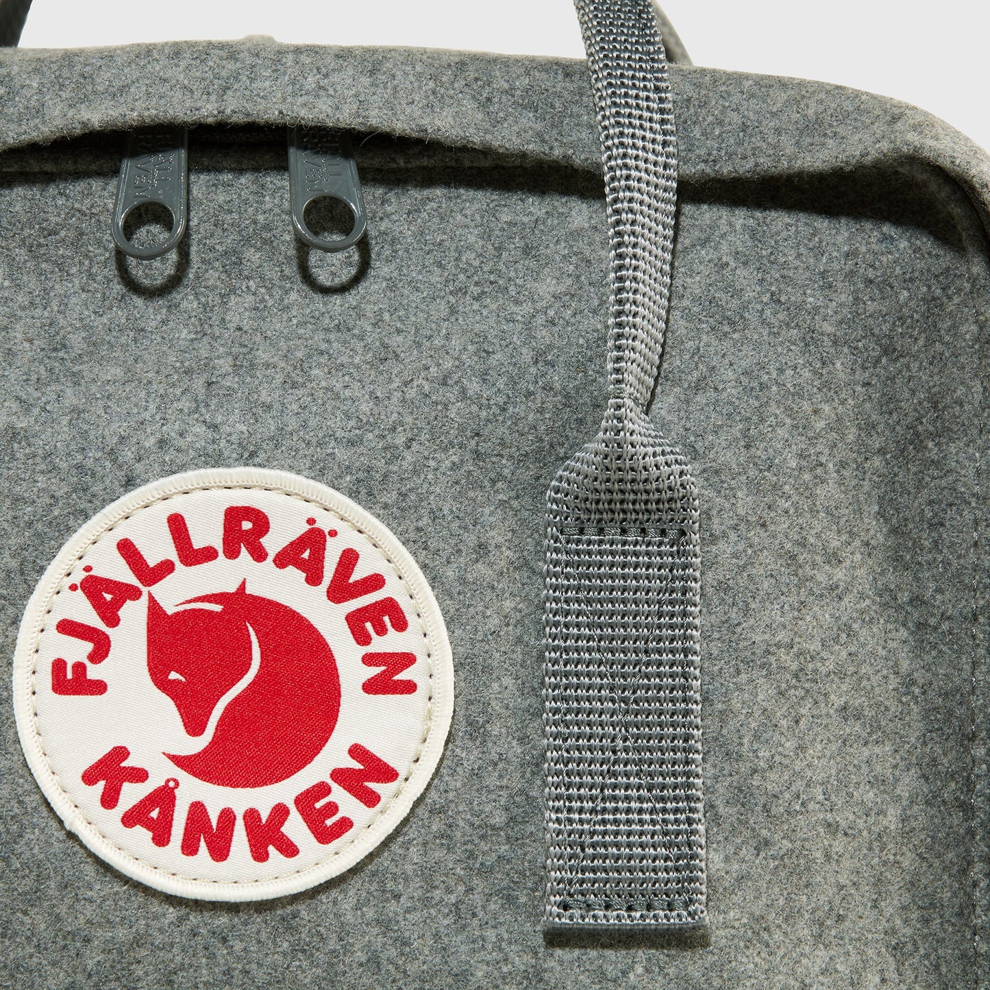 KÅNKEN RE-WOOL LAPTOP 15" - US 3366