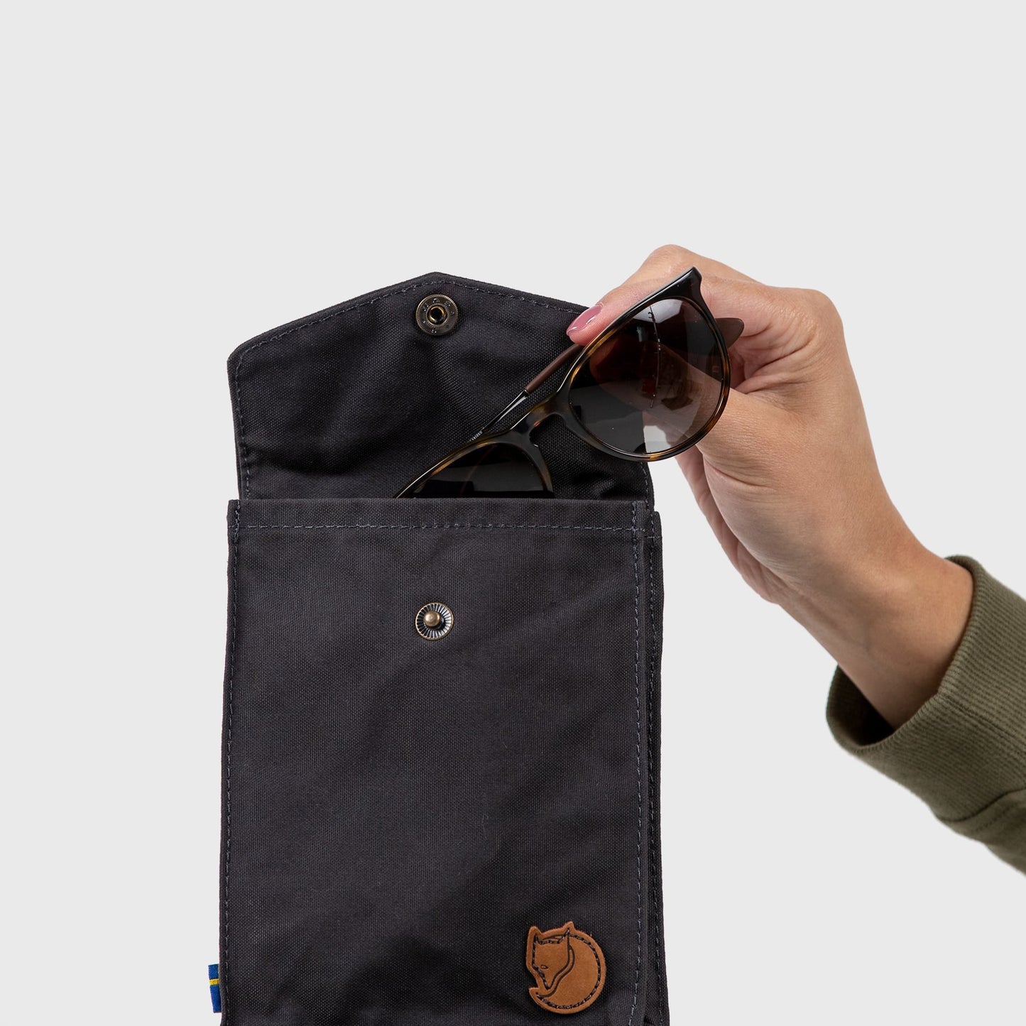 POCKET - US 4672