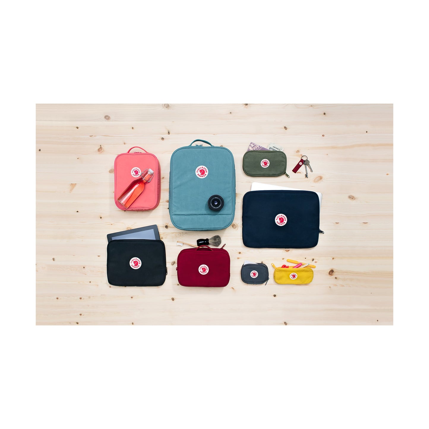 KÅNKEN TRAVEL WALLET - US 7397
