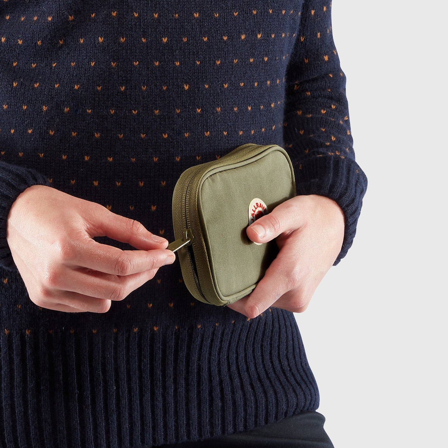 KÅNKEN TRAVEL WALLET - US 1636