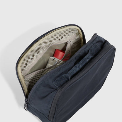 KÅNKEN TOILETRY BAG - US 5533