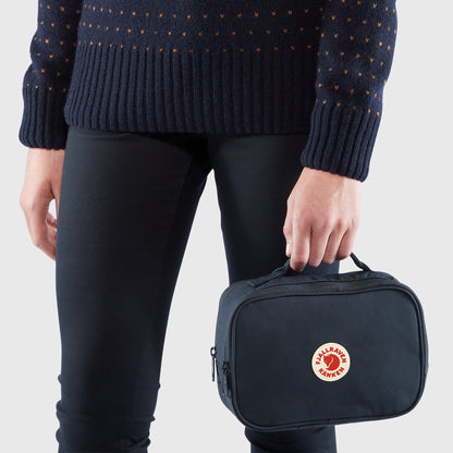 KÅNKEN TOILETRY BAG - US 5533