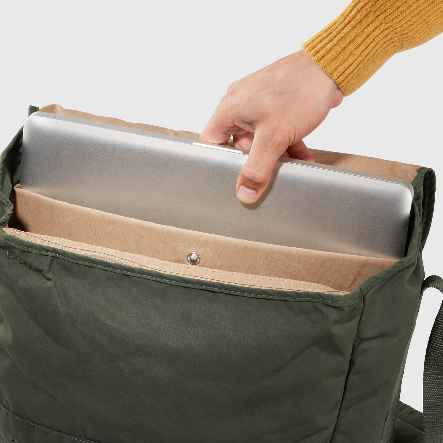 GREENLAND SHOULDER BAG - US 2410