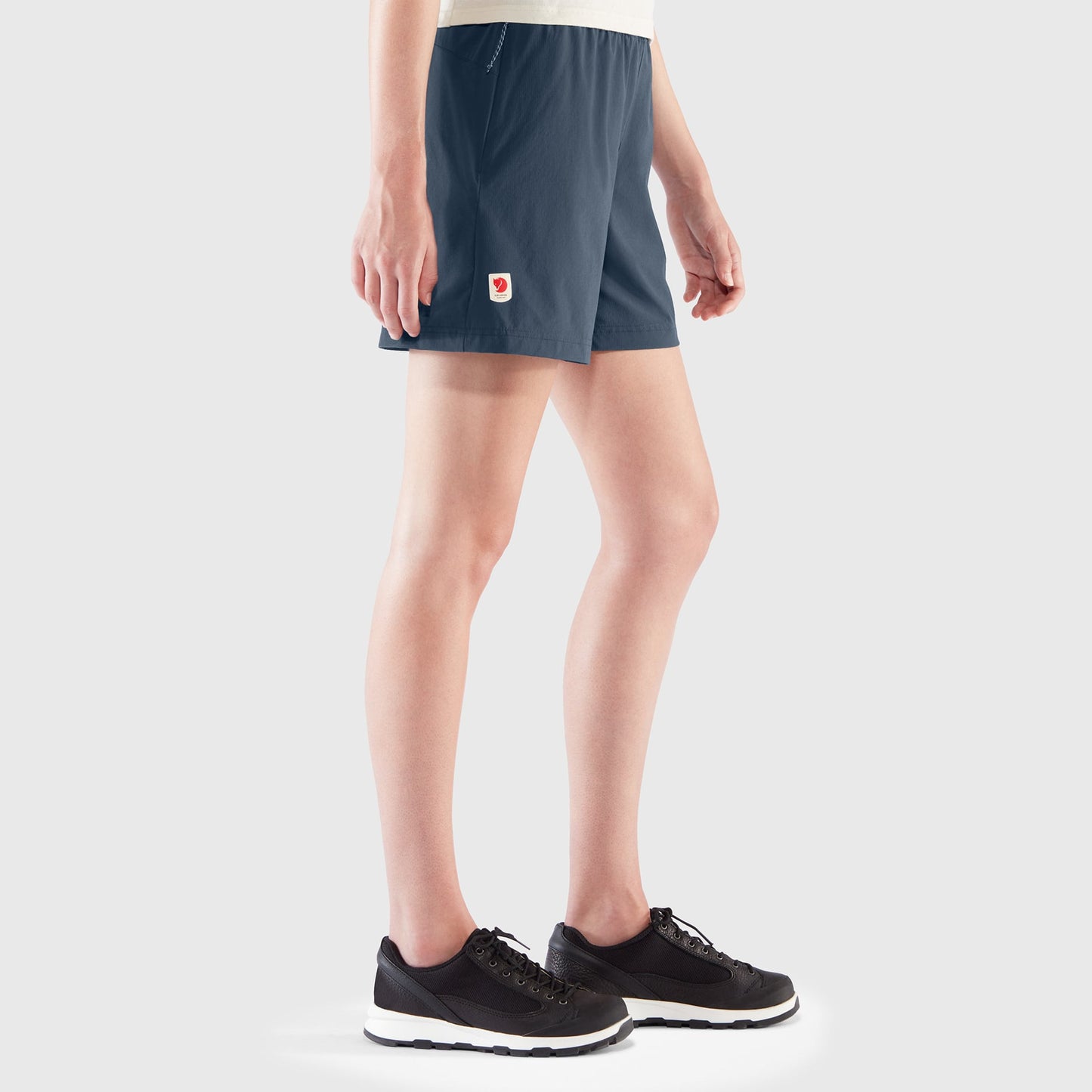 HIGH COAST RELAXED SHORTS W - US 3045