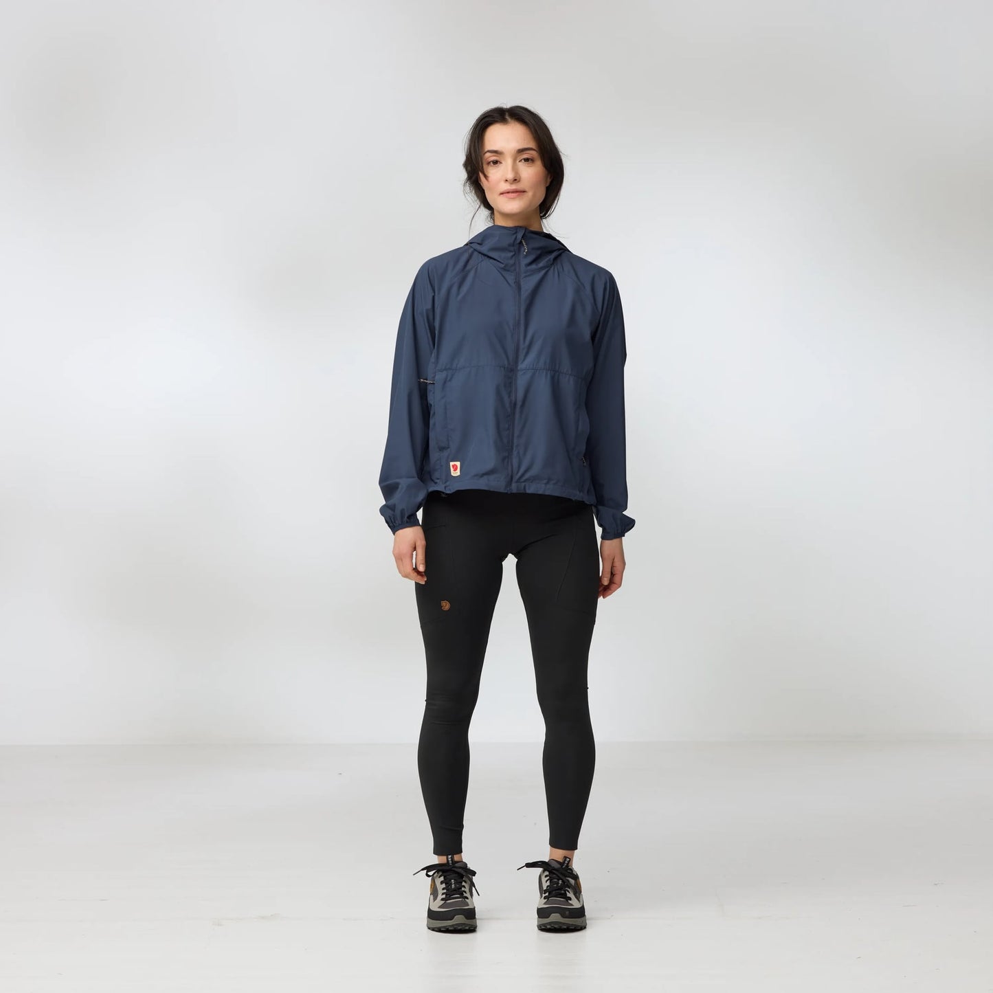 HIGH COAST SHORT WIND HOODIE W - US 3329