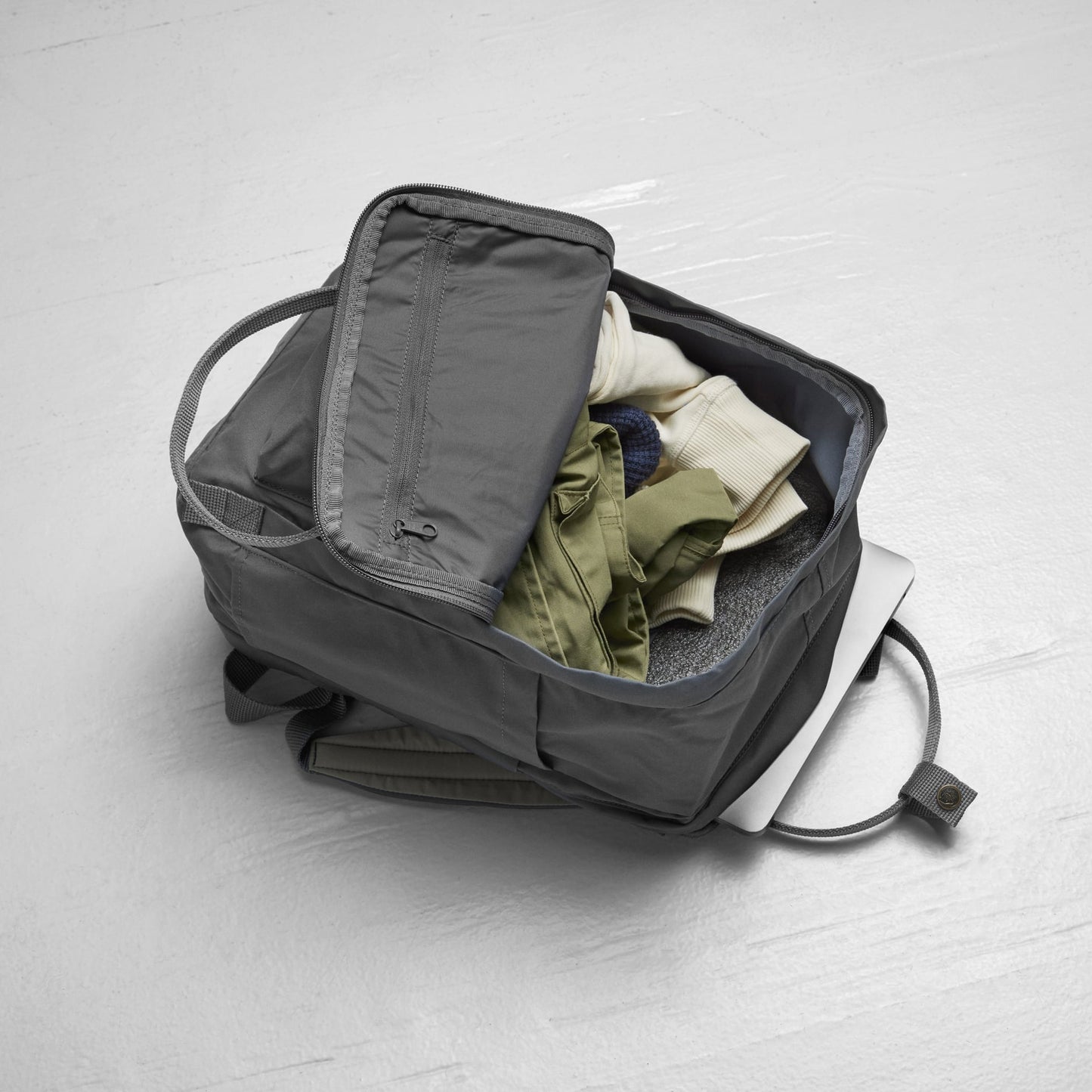 KÅNKEN LAPTOP 13 - US 0825